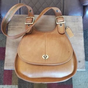 Vintage Coach Crescent Shoulder Saddle Tan Handbag 9235 NYC HTF VGUC